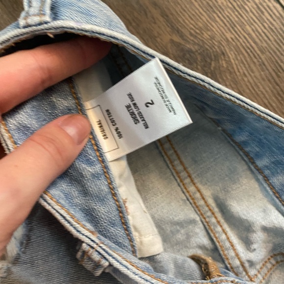 Express embroidered shorts - Picture 3 of 4